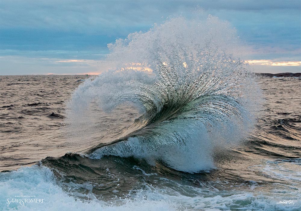 Merestä on moneksi taulu